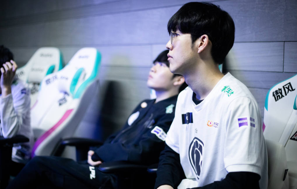 了坚实基础 了坚实基础